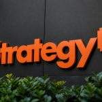 Bitcoin Surpasses Strategy Stock Performance as MSTR’s Leverage Advantage Shrinks