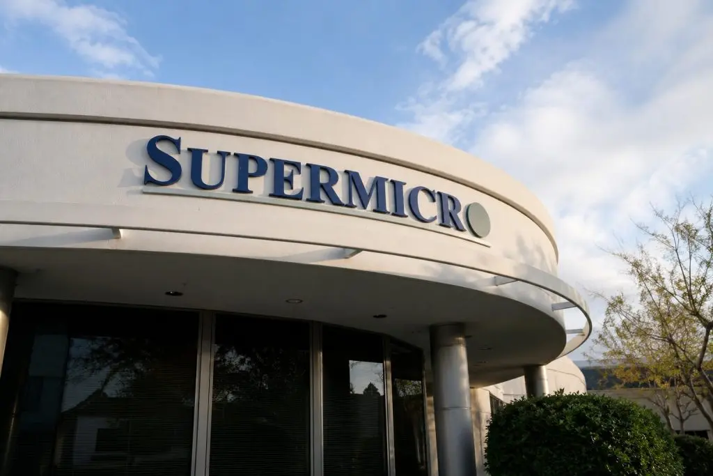 Super Micro Stock Jumps 19% as AI Server Forecast Overrides Revenue Miss