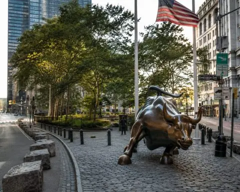 Wall Street Focuses on Key Event as U.S. Stocks Slip This Week