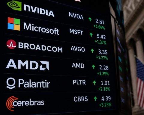 Top AI Stocks To Watch Today: Nvidia, Microsoft, Broadcom, AMD, Palantir And Cerebras Face A Yield Test