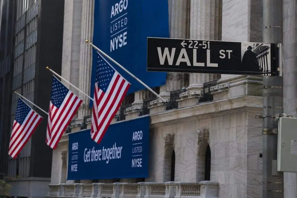 US Stock Market Today After Bell: S&P 500, Nasdaq Hit Fresh Records as Oil Shock Tests AI Rally