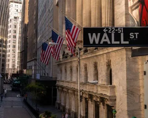 Dow slides 406 points as the AI surge stalls and an oil shock rattles the US market