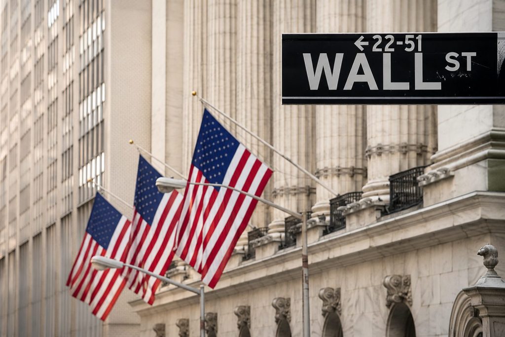 US Stock Market Today: Dow Retakes 50,000 as AI Rally Sends S&P 500, Nasdaq to Records