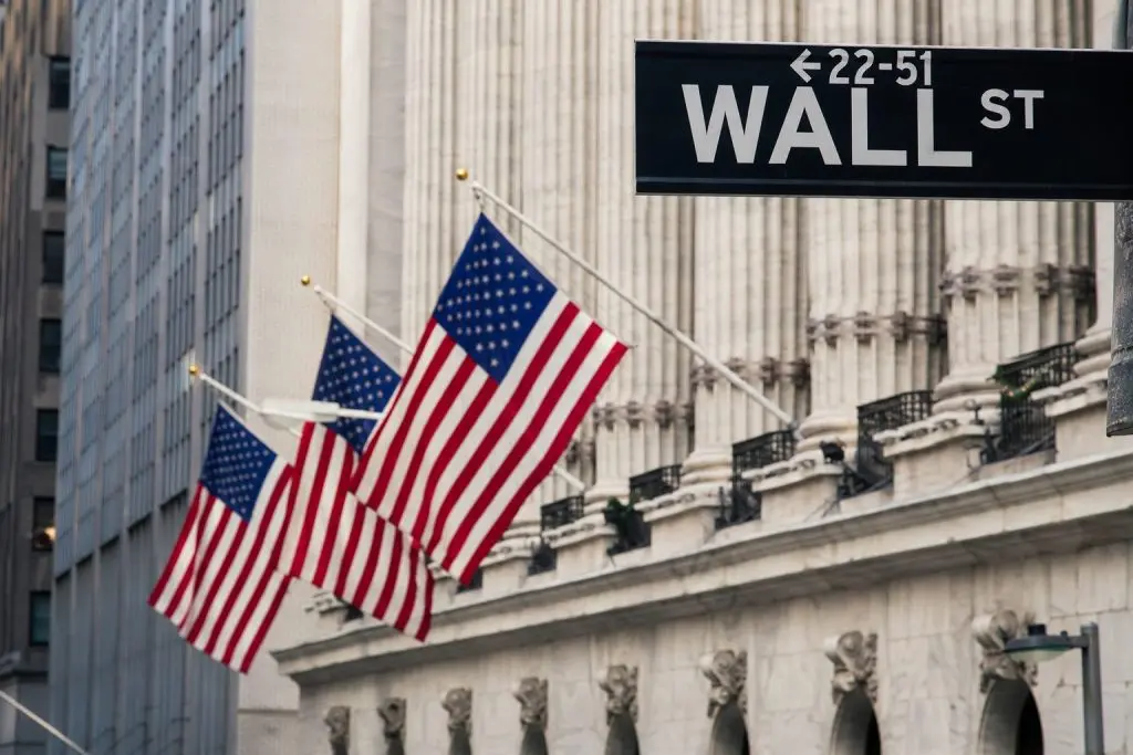 US Stock Market Today: Dow Slips Below 50,000 as S&P 500, Nasdaq Fight to Hold Record Highs