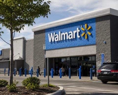 Walmart Stock Fell Hard Friday. Why Monday’s Open Now Matters