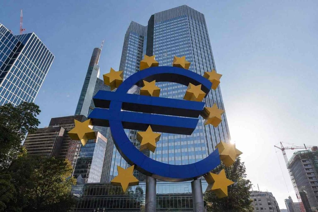 Why Europe Stock Markets Are Falling Today: Oil Shock Puts ECB Rate Hikes Back in Play