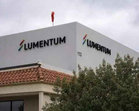 Why Lumentum’s 90% AI Sales Surge Still Sent Its Stock Lower