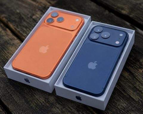 Apple Price Increases Turn Spotlight on Memory Chip Shortages After Goldman Trims Smartphone View