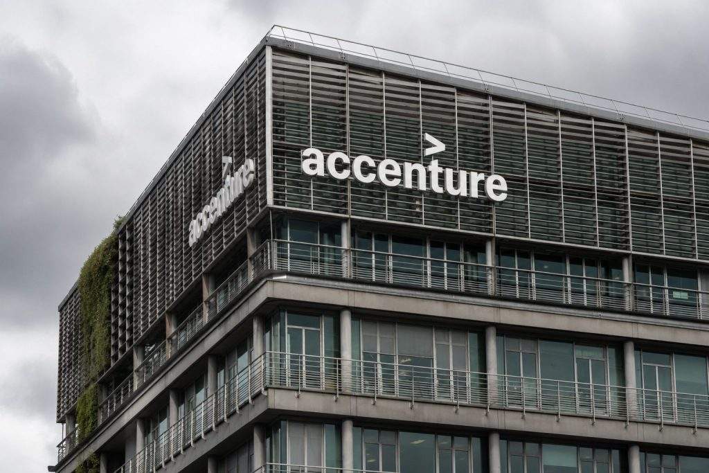 Accenture slide puts AI consulting trade in focus when markets reopen after Juneteenth