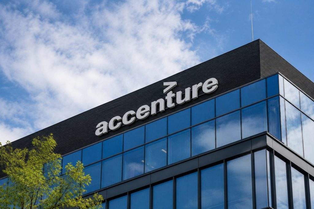 Accenture Drops After Forecast Misses, Despite $4.18 Billion Cybersecurity Spend