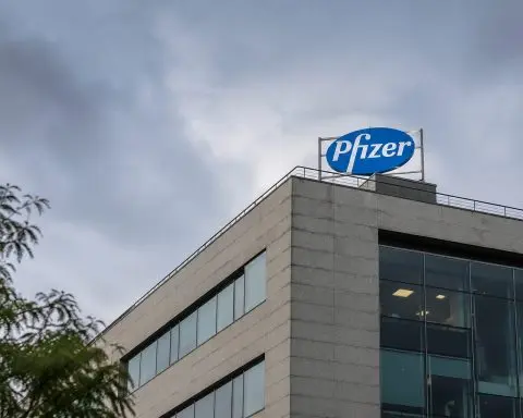 Pfizer (NYSE:PFE) trails S&P 500 as China GLP-1 watch puts yield in focus