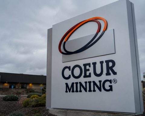Coeur Mining outperforms miner ETFs after S&P MidCap 400 news, despite soft silver