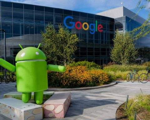 Alphabet (NASDAQ:GOOGL) results put Cloud’s growth revenue side by side with Search