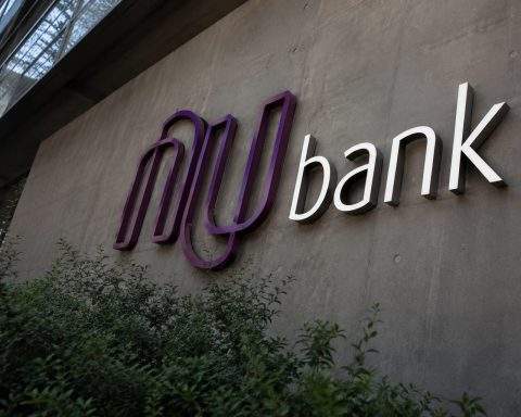 Nu Holdings stock pauses for Juneteenth after volatile week as buyback, credit worries compete