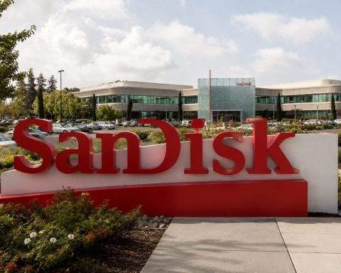 Sandisk stock hits record as AI memory rally faces long weekend and Micron test