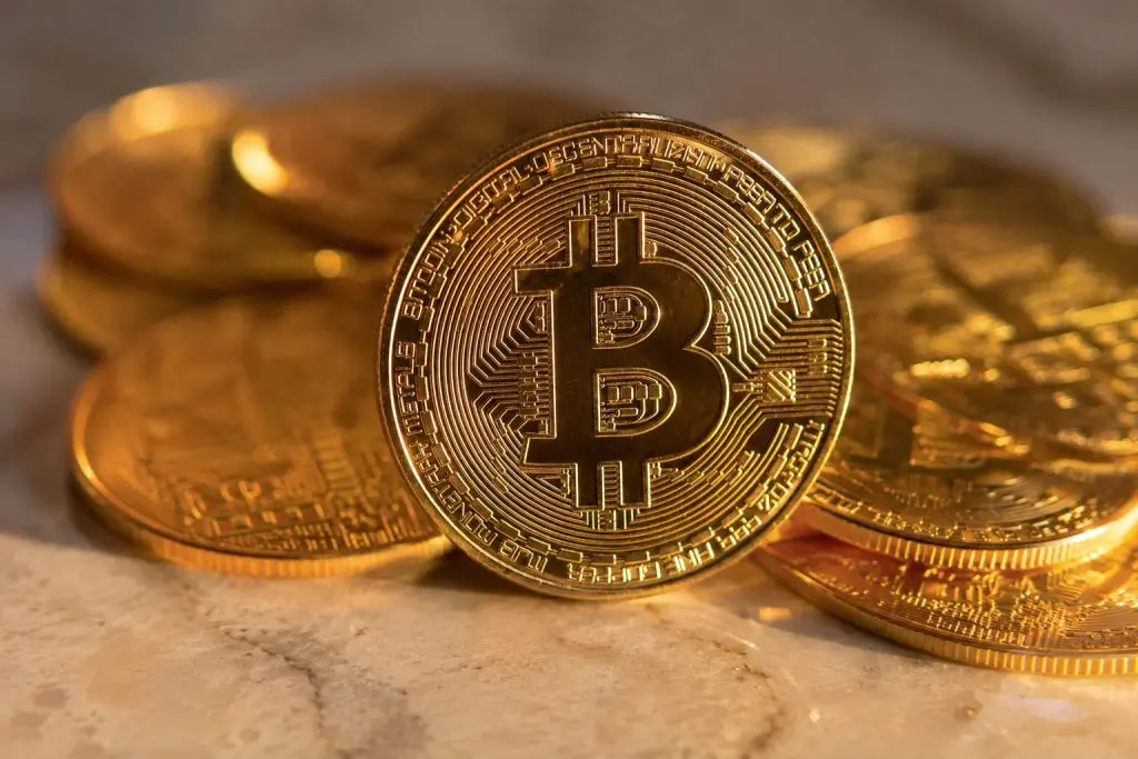 Bitcoin breaks below $60,000, retail slows, AI stocks attract money