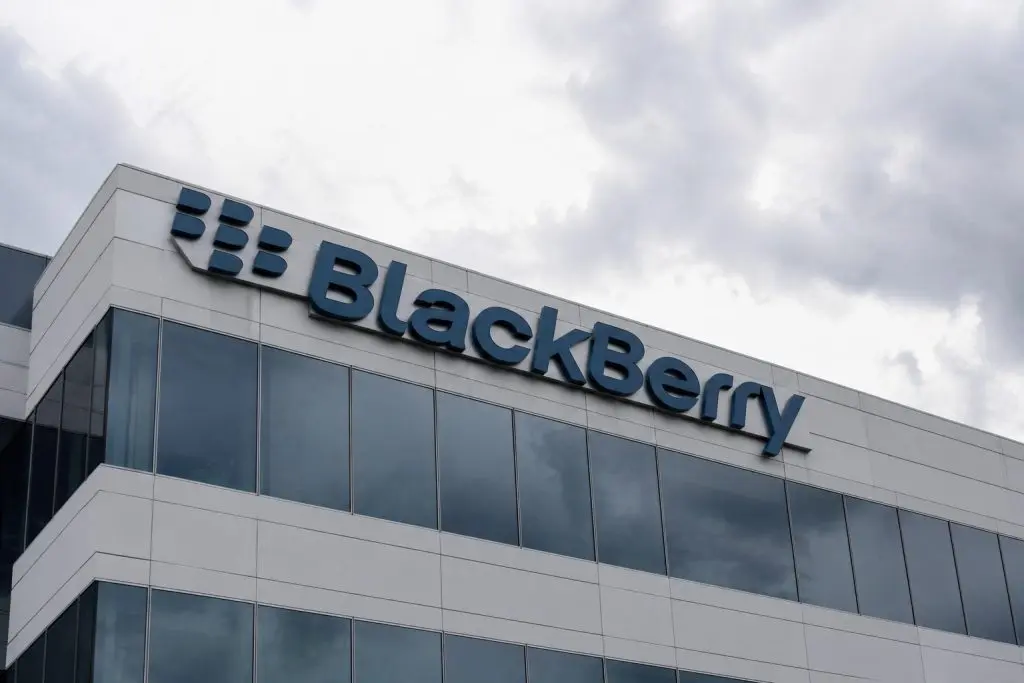 BlackBerry (NYSE:BB) jumps after QNX outlook nudge, eyes on cash flow