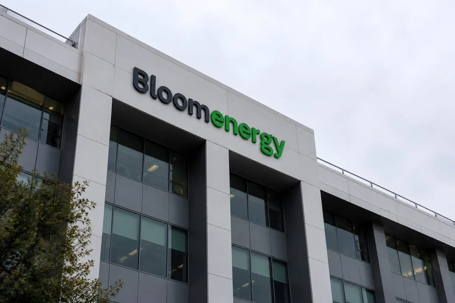 Bloom Energy (NYSE:BE) stock faces index-flow test after Friday selloff