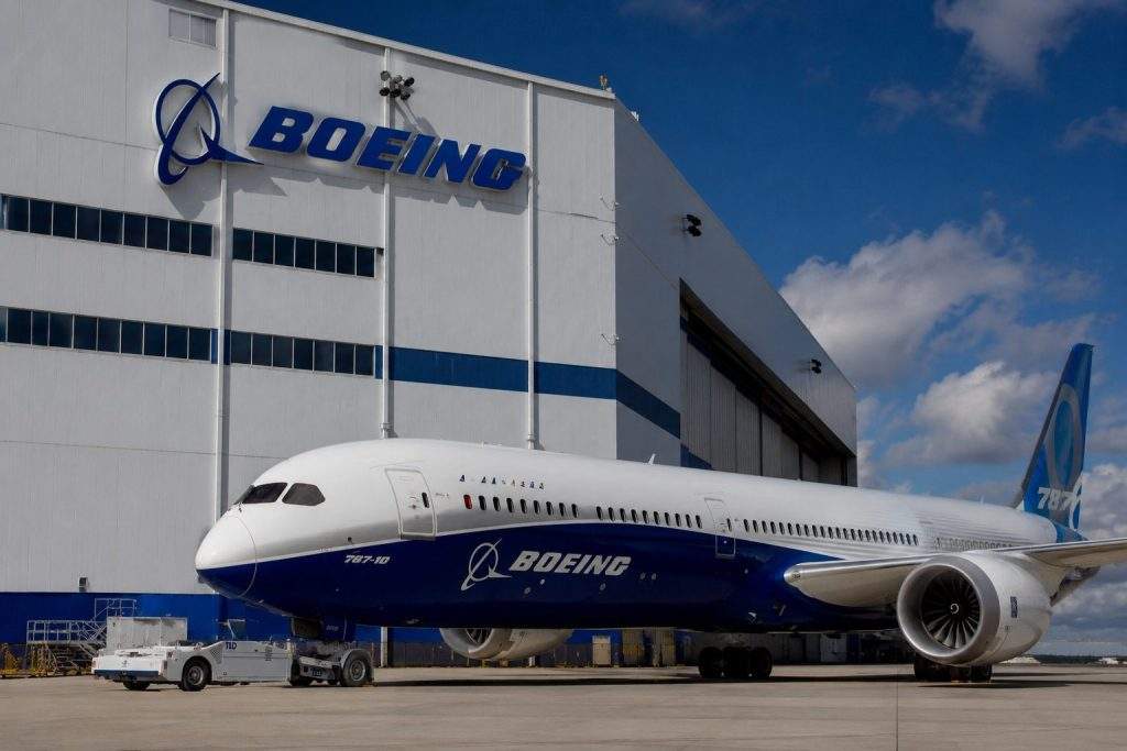 Boeing Shares Dip After Report of Air India 737 Delivery Delay