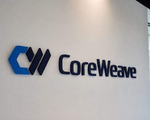 CoreWeave edges higher before Nasdaq-100 debut, week looks ahead to debt moves