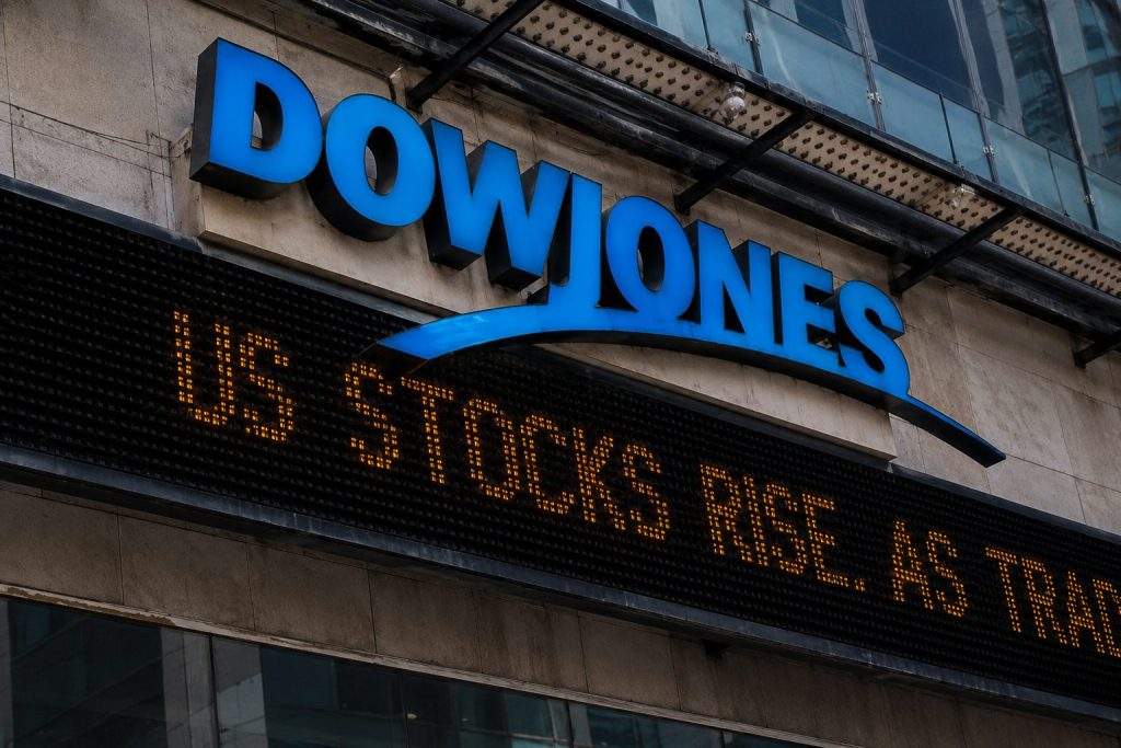 Dow Drops After Hours, AI Rally Sidesteps Blue Chips Dow Drops After Hours, AI Rally Sidesteps Blue Chips