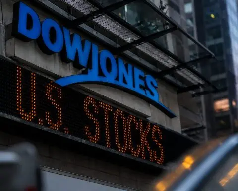 Dow Jones (.DJI) Gains as Alphabet Drags on Nasdaq