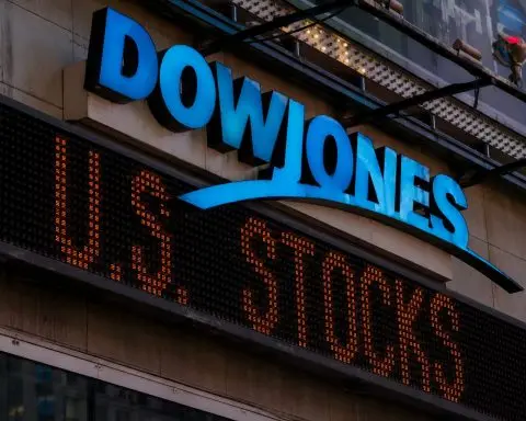 Dow Jones Pauses for Juneteenth Holiday After Weekly Gain