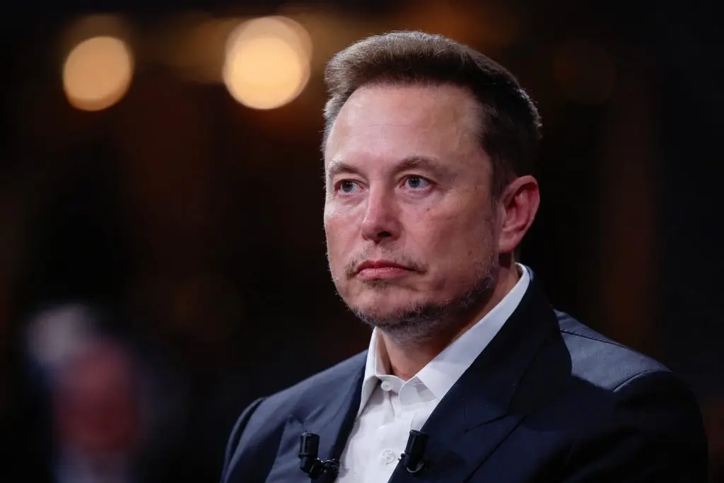 Musk Net Worth Approaches $1.2 Trillion as SpaceX IPO Trades Above $172