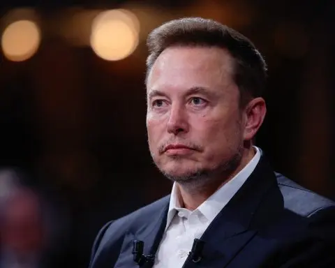 Musk Net Worth Approaches $1.2 Trillion as SpaceX IPO Trades Above $172