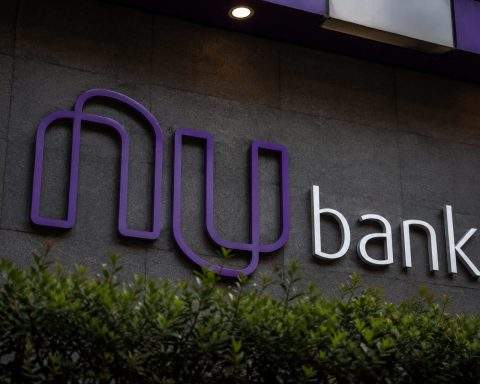 Nu Holdings stock holds up as Citi downgrade hits Nubank shares