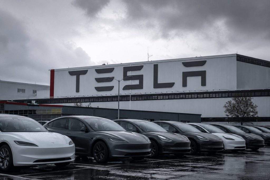 Tesla stock dips as delivery hopes run into full self-driving test