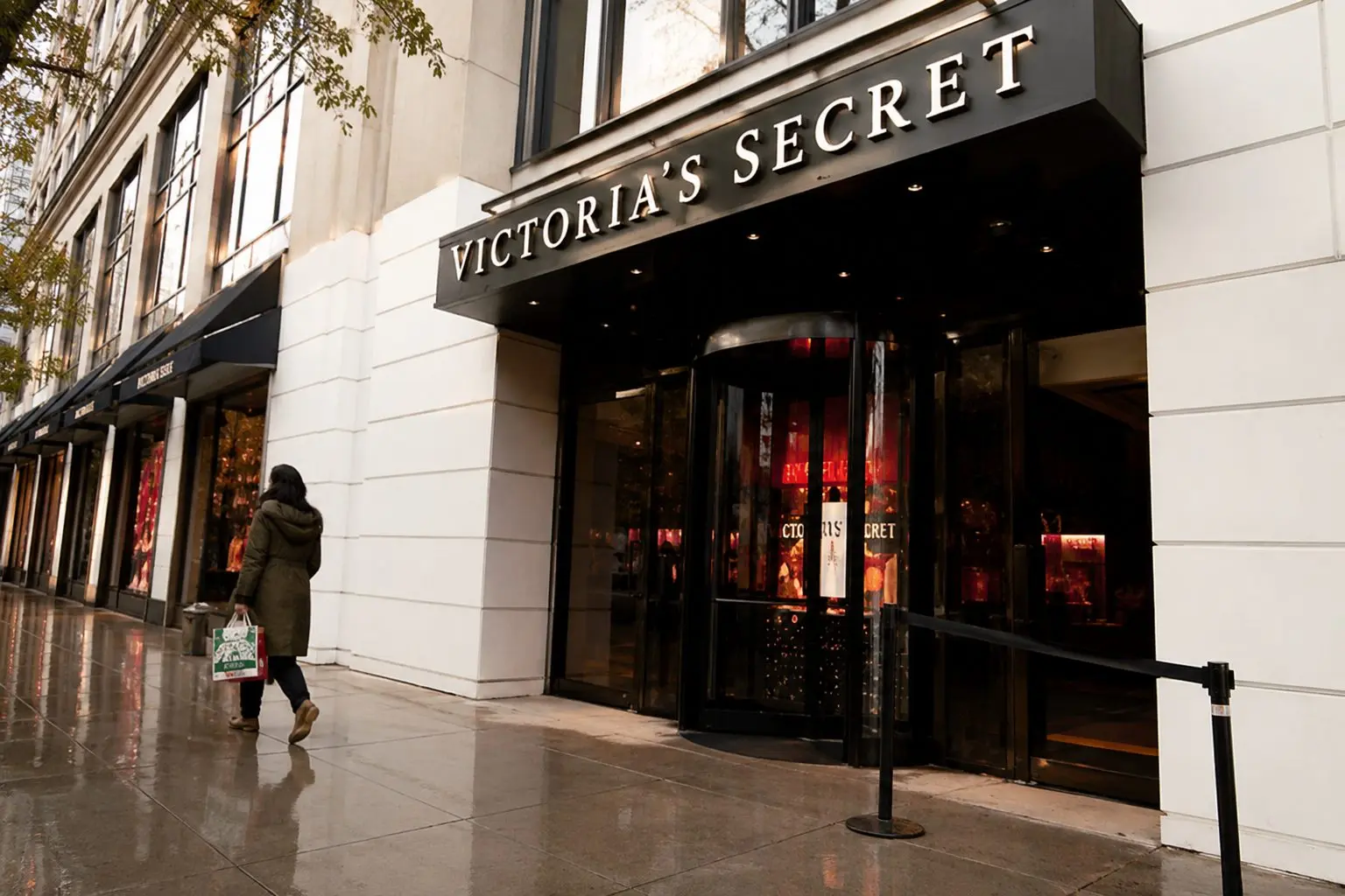 VSXY opens strong as Victoria’s Secret smashes earnings