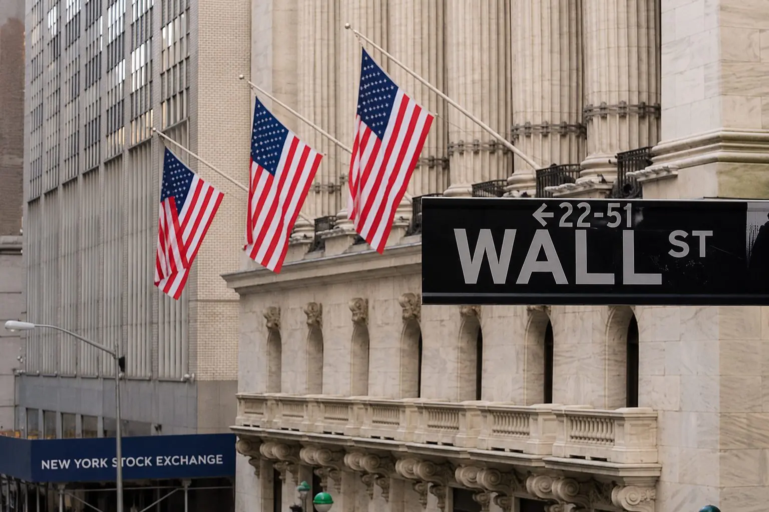Wall Street’s Record Run Faces AI Test as Alphabet Moves