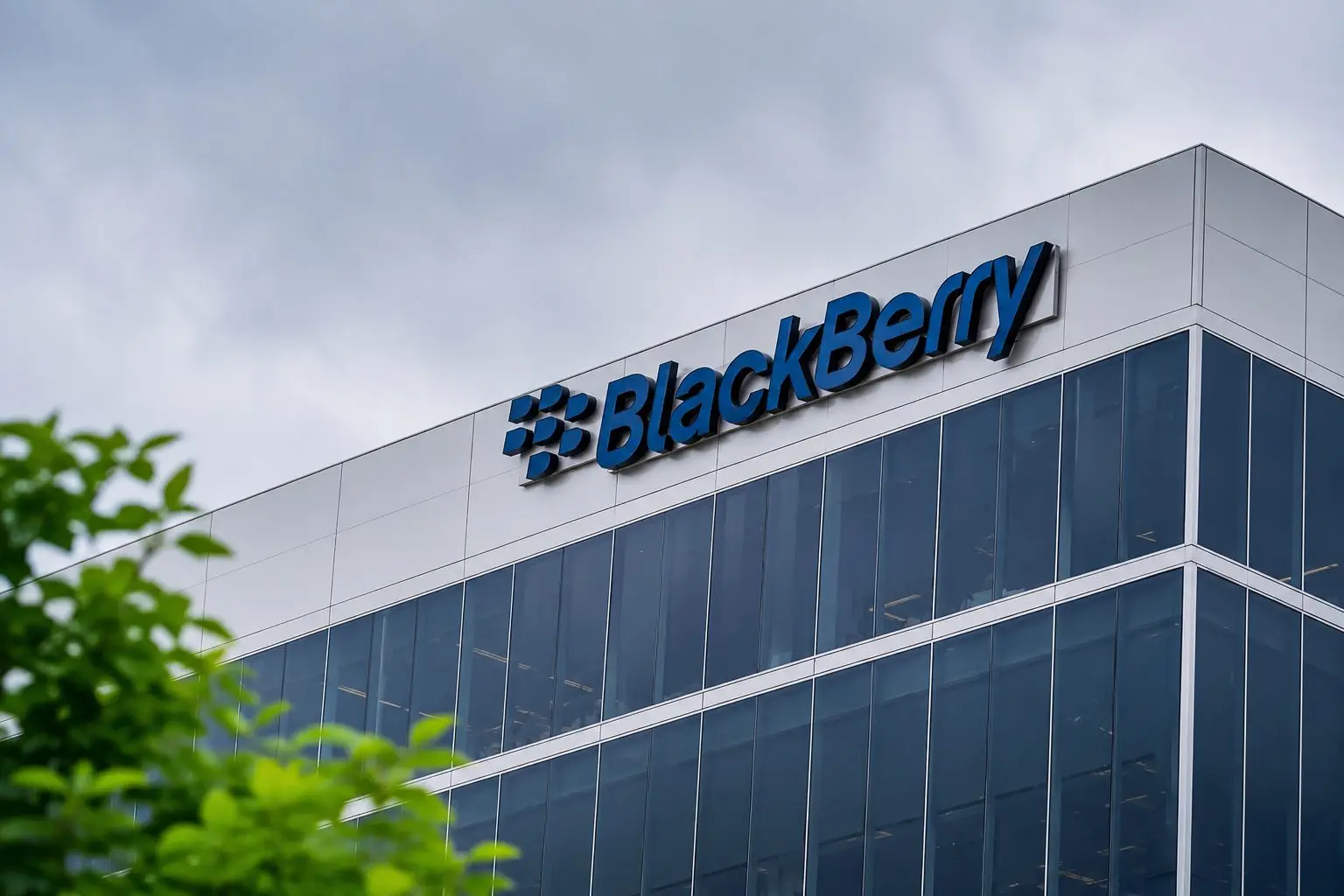 BlackBerry Stock Hits 52-Week High as Traders Watch BB