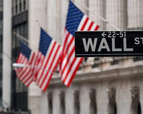 Dow futures edge lower with oil up, markets watch Wall Street highs