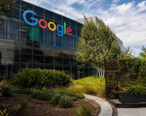 Alphabet Stock Is Slipping After a Huge AI Cash Call. Here’s What Traders Are Watching