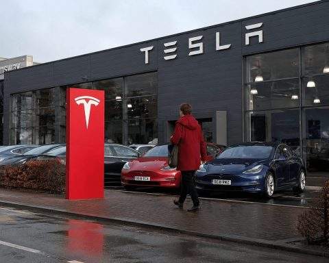 Tesla gets its robotaxi move, but traders pause