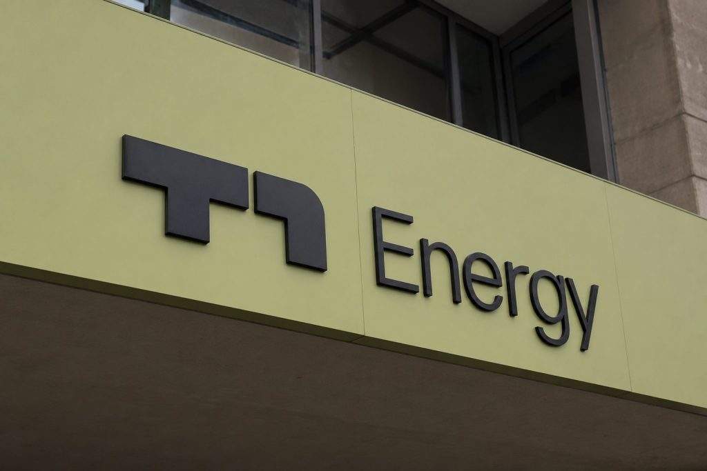 T1 Energy Stock Gets a $32 Million Battery Test as AI Power Demand Builds