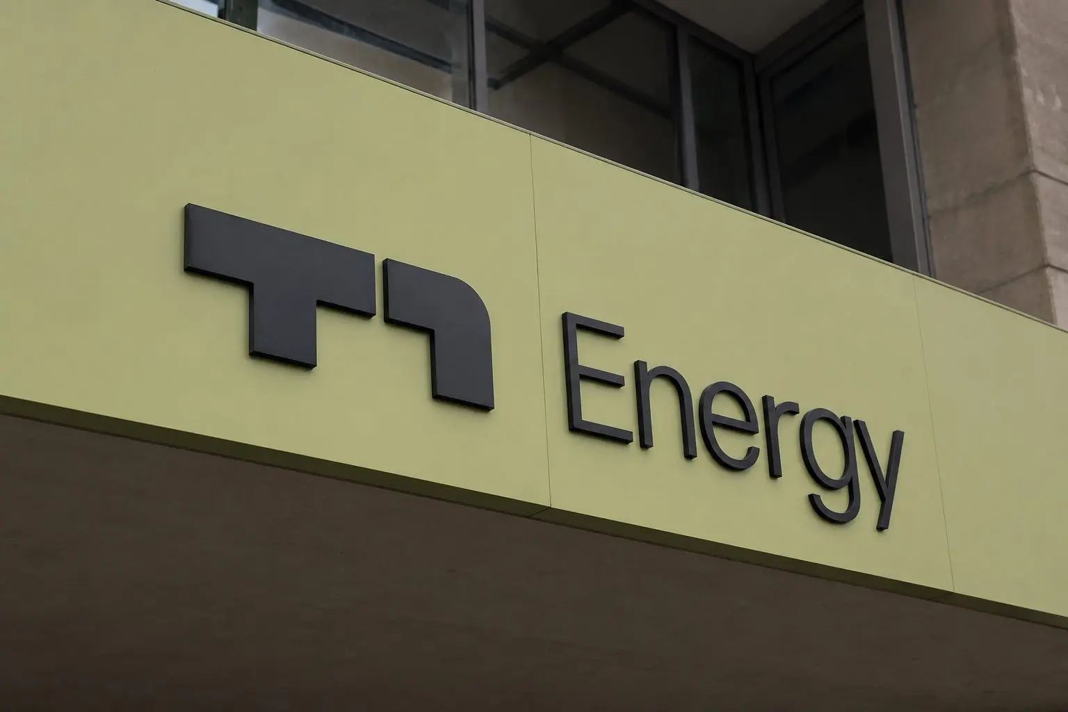 T1 Energy Stock Gets a $32 Million Battery Test as AI Power Demand Builds