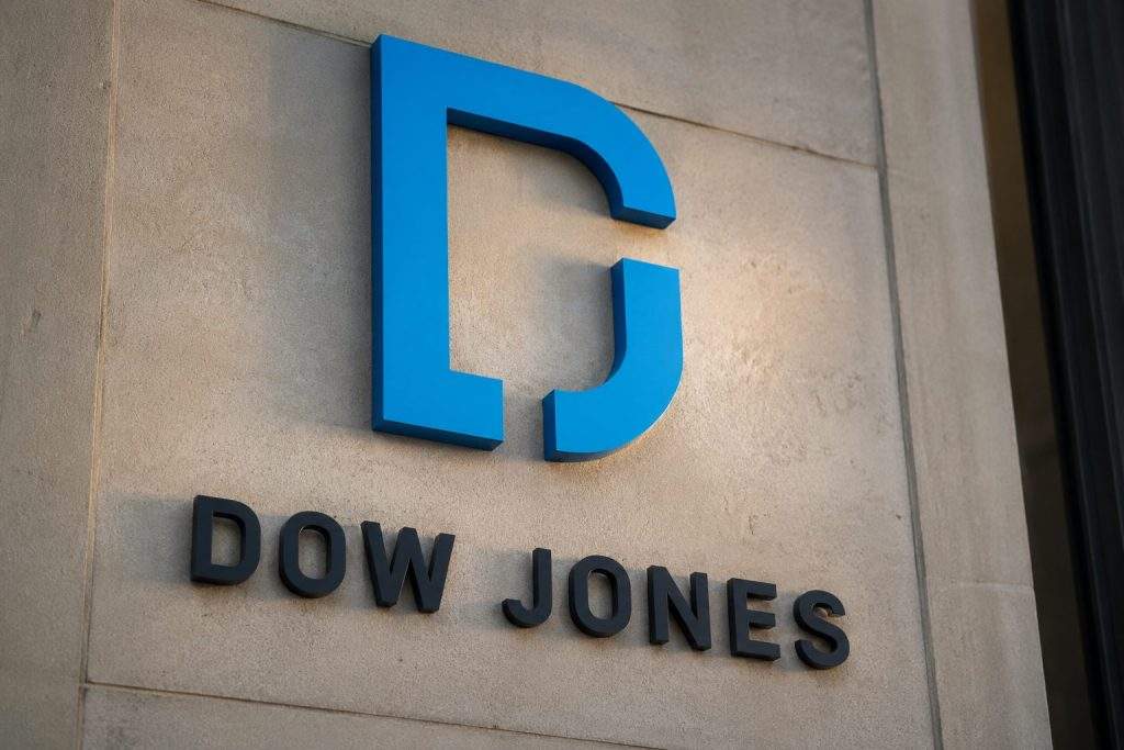 Dow Falls 582 Points With Oil Near $100