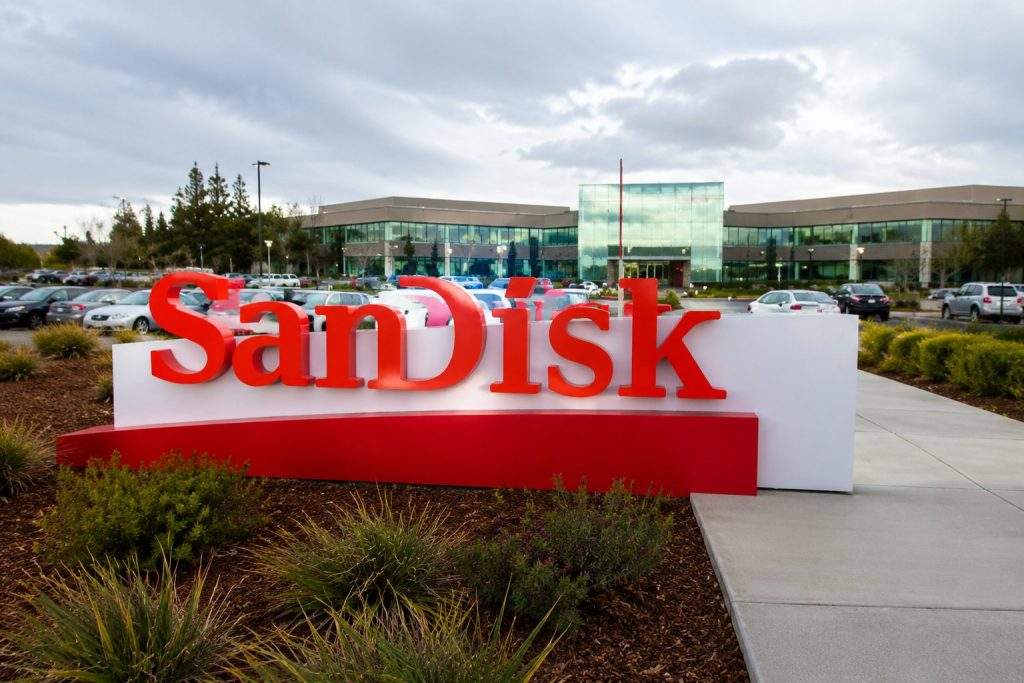 Sandisk Hits Record High on AI Memory Demand