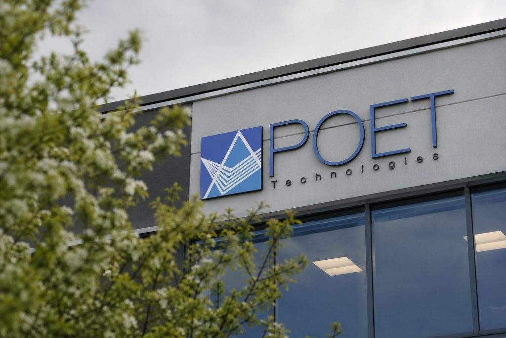 POET Stock Jumps Again as AI-Optics Trade Heats Up, Legal Risk Lingers