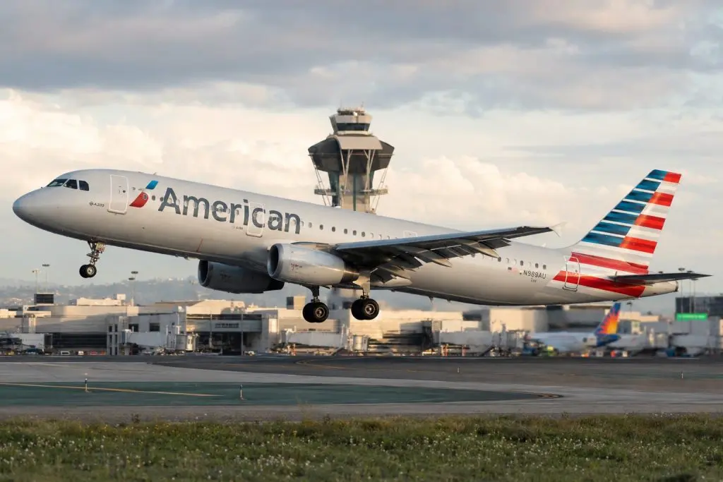American Airlines Shares Slip After Carrier Cuts Routes, Citing Higher Fuel Costs
