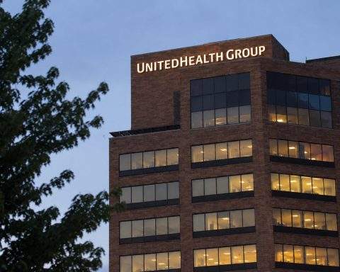 UnitedHealth Shares Climb as Wall Street Sees Less Cost Pressure