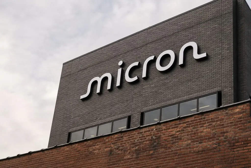 Micron Drops as AI Memory Stocks Take a Hit