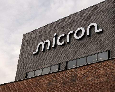 Micron Drops as AI Memory Stocks Take a Hit