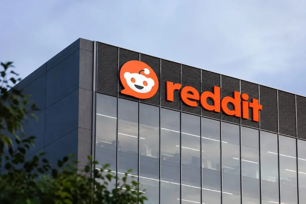 Reddit Stock Is Running Hot Again. The Ad Bet Behind RDDT’s Sudden Jump