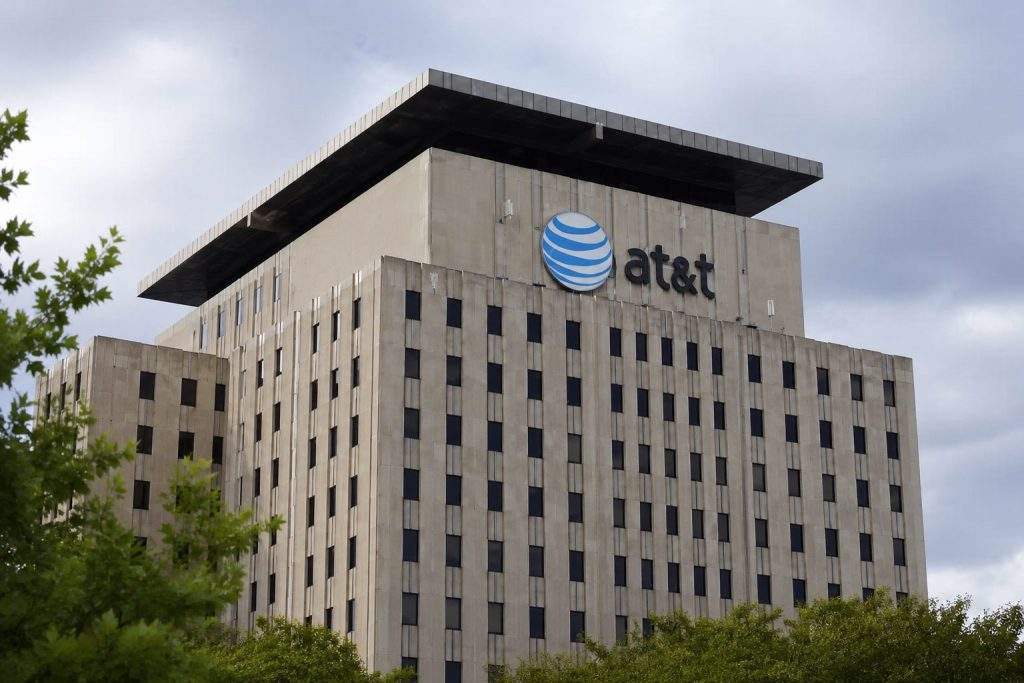 AT&T shares slide again as Starlink draws Wall Street attention