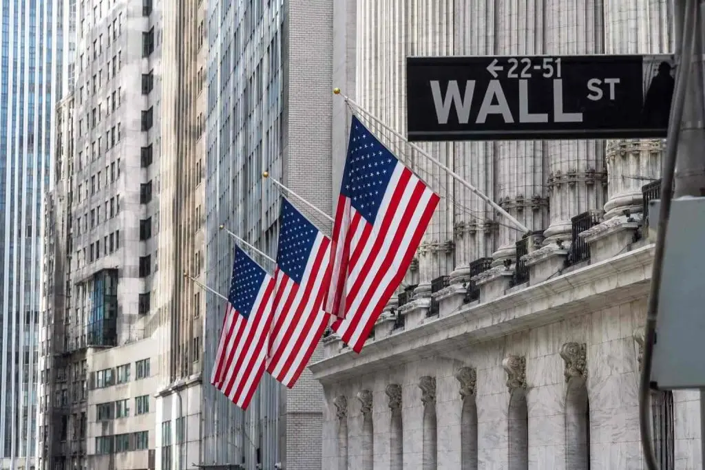 Nasdaq Futures Down With Broadcom Surprise Ahead of Jobs Report