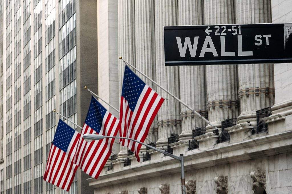 AI-driven stocks stall on Wall Street after jobs report shakes chip sector